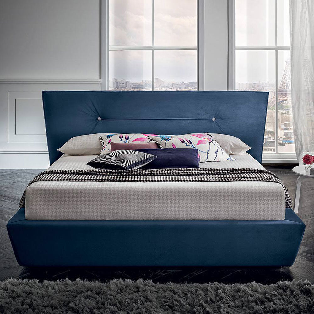 ИТАЛИАНСКА ТАПИЦИРАНА СПАЛНЯ FELIS CHRIS