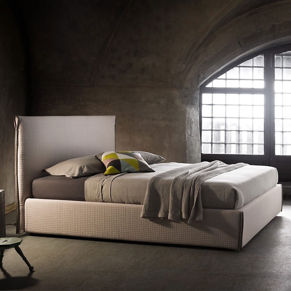 ИТАЛИАНСКА ТАПИЦИРАНА СПАЛНЯ FELIS TIM