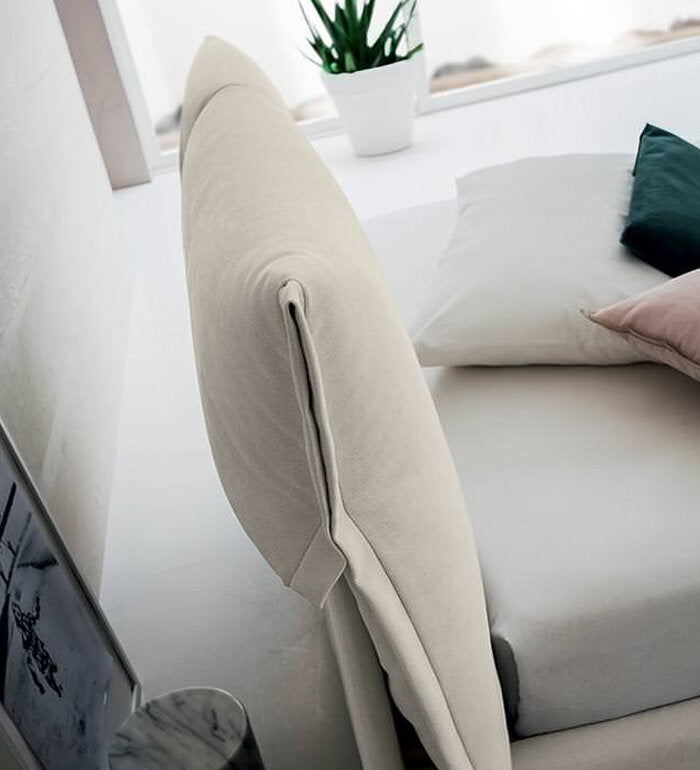 ИТАЛИАНСКА ТАПИЦИРАНА СПАЛНЯ FELIS EMILY