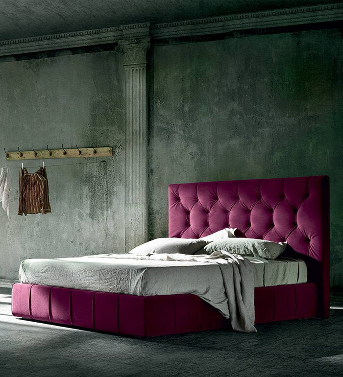 ИТАЛИАНСКА ТАПИЦИРАНА СПАЛНЯ FELIS HAMILTON