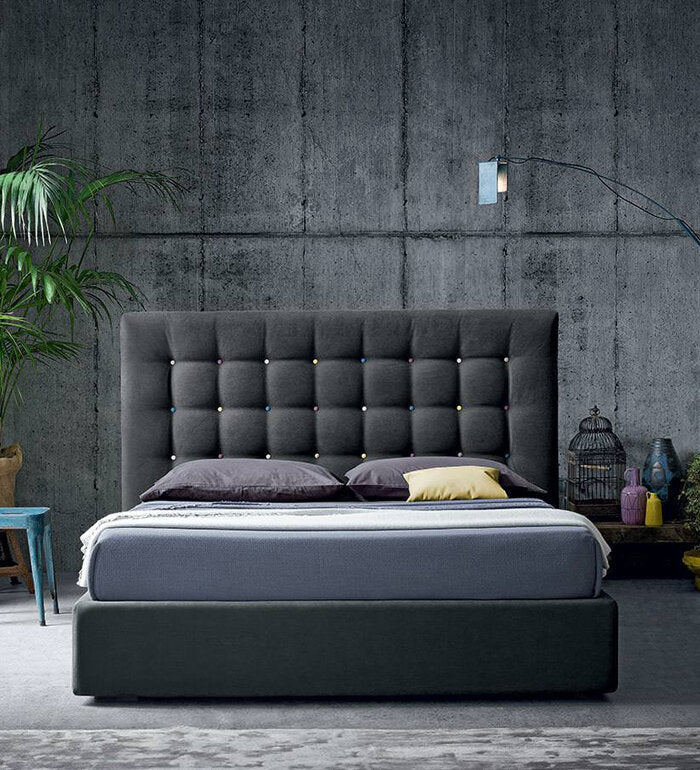 ИТАЛИАНСКА ТАПИЦИРАНА СПАЛНЯ FELIS KARL