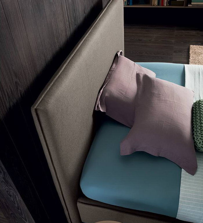 ИТАЛИАНСКА ТАПИЦИРАНА СПАЛНЯ FELIS MILLER