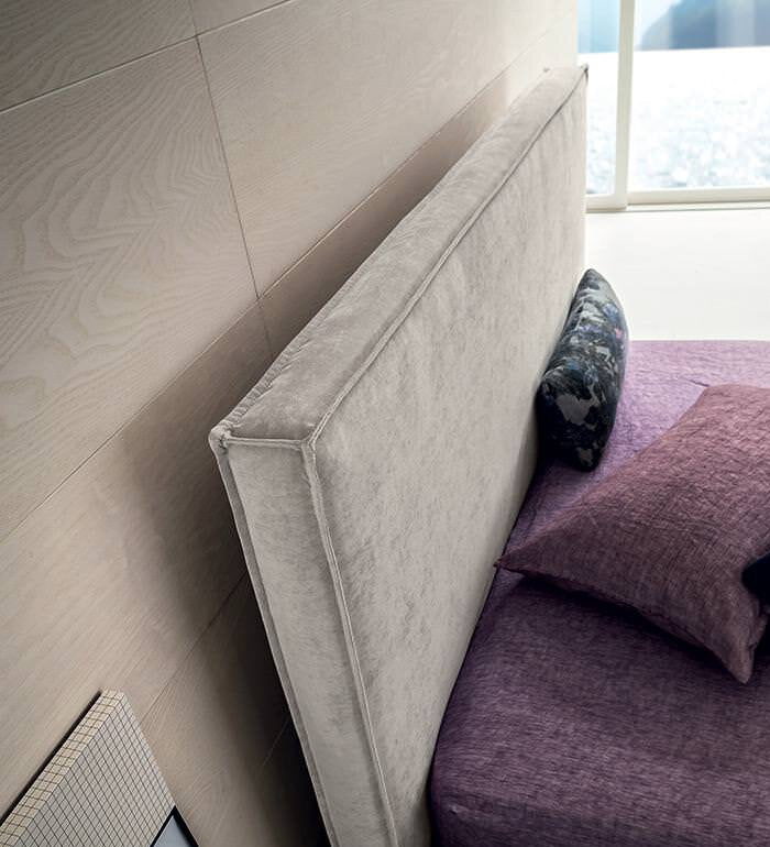 ИТАЛИАНСКА ТАПИЦИРАНА СПАЛНЯ FELIS RICK