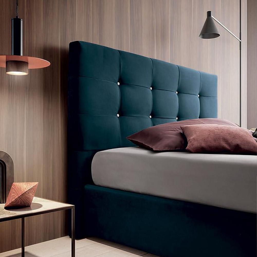 ИТАЛИАНСКА ТАПИЦИРАНА СПАЛНЯ FELIS DENNIS