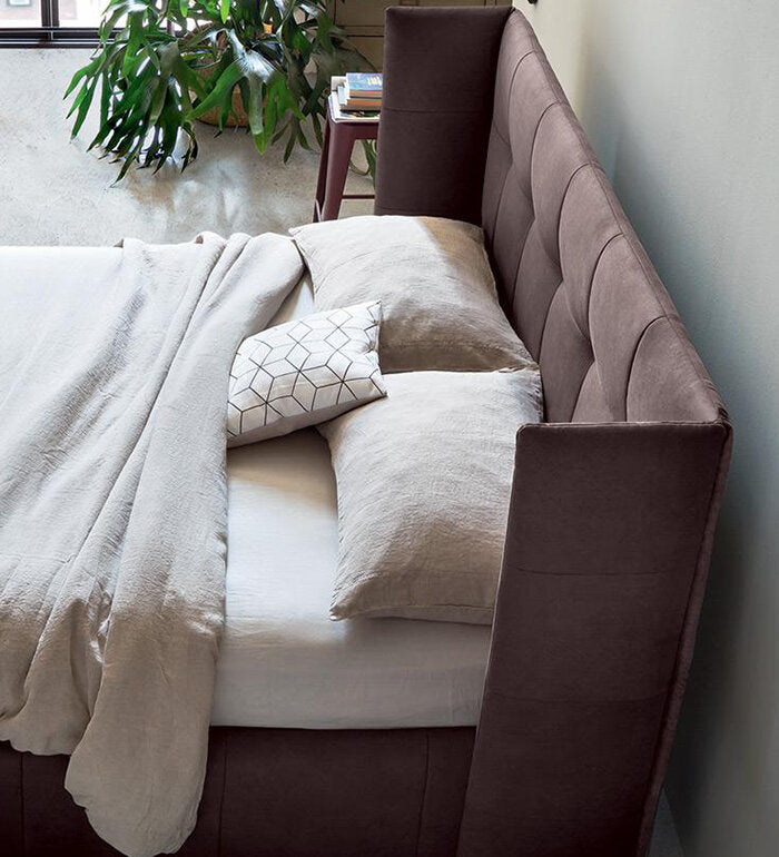 ИТАЛИАНСКА ТАПИЦИРАНА СПАЛНЯ FELIS FOSTER