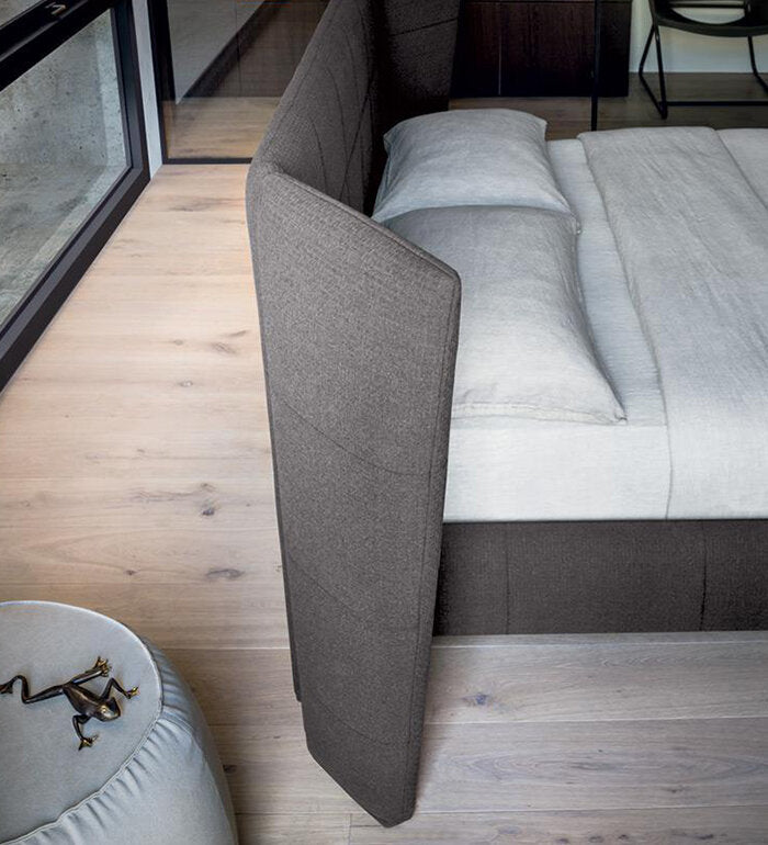 ИТАЛИАНСКА ТАПИЦИРАНА СПАЛНЯ FELIS GABER