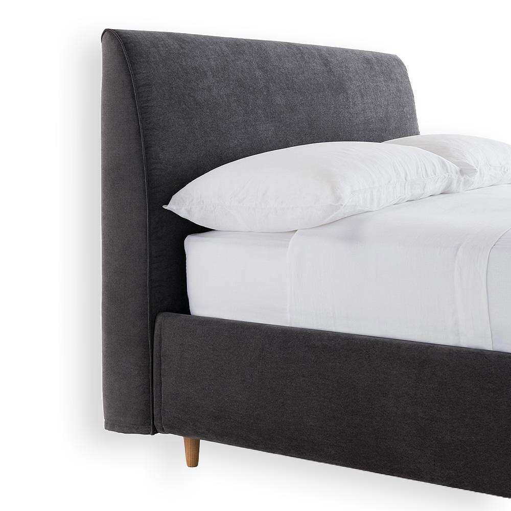 ИТАЛИАНСКА ТАПИЦИРАНА СПАЛНЯ FELIS WILLIAM