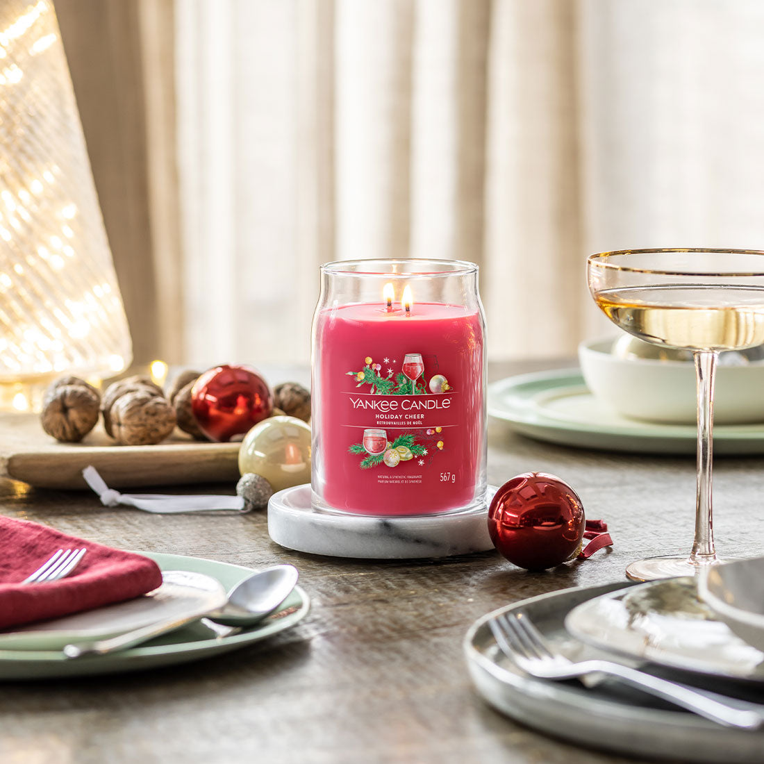 СВЕЩ YANKEE CANDLE SIGNATURE HOLIDAY CHEER