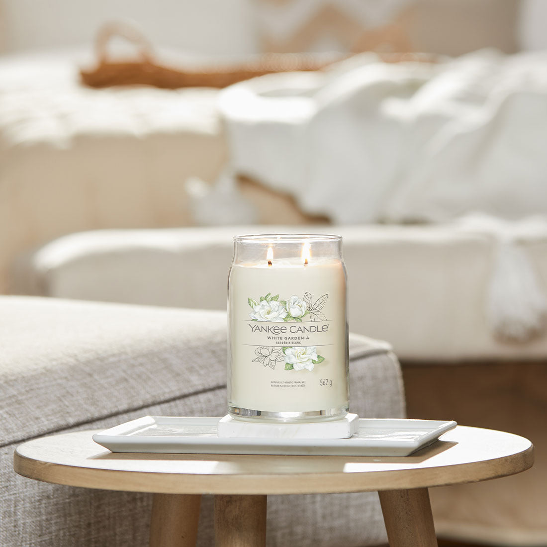 СВЕЩ YANKEE CANDLE SIGNATURE WHITE GARDENIA