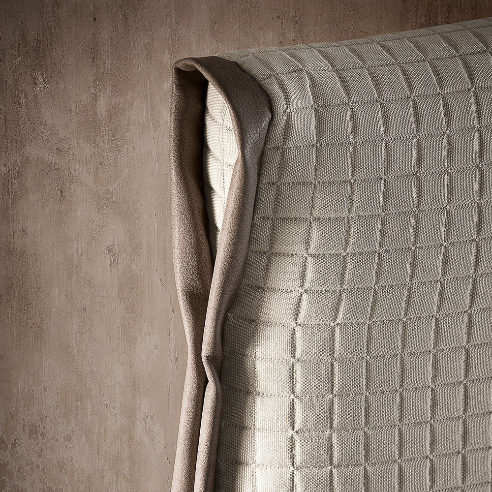 ИТАЛИАНСКА ТАПИЦИРАНА СПАЛНЯ FELIS TIM