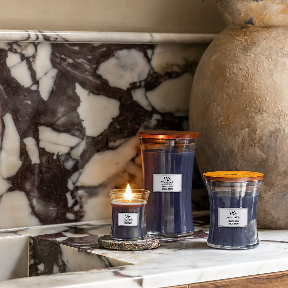 СВЕЩ WOOD WICK HINOKI DAHLIA