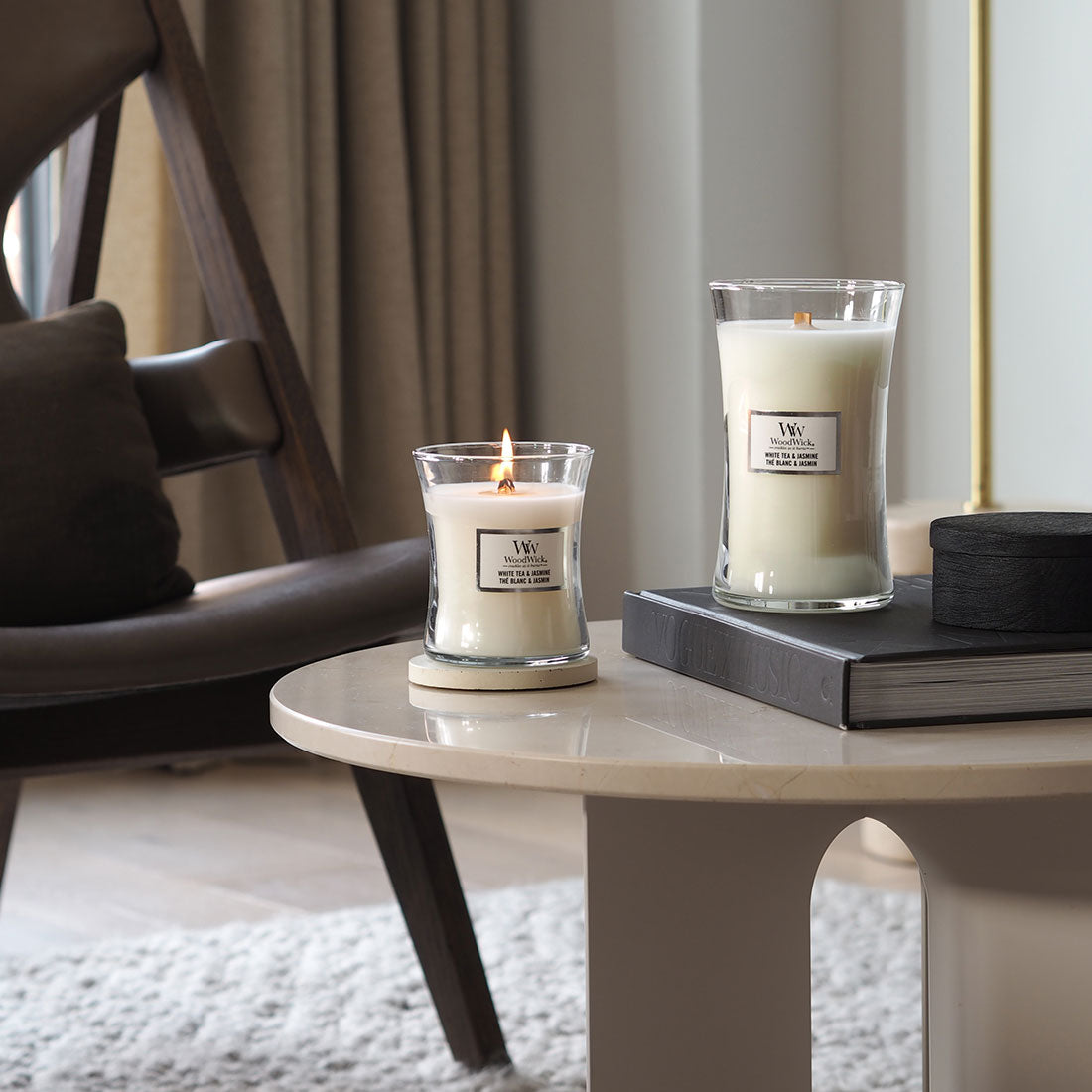 СВЕЩ WOOD WICK WHITE TEA AND JASMINE