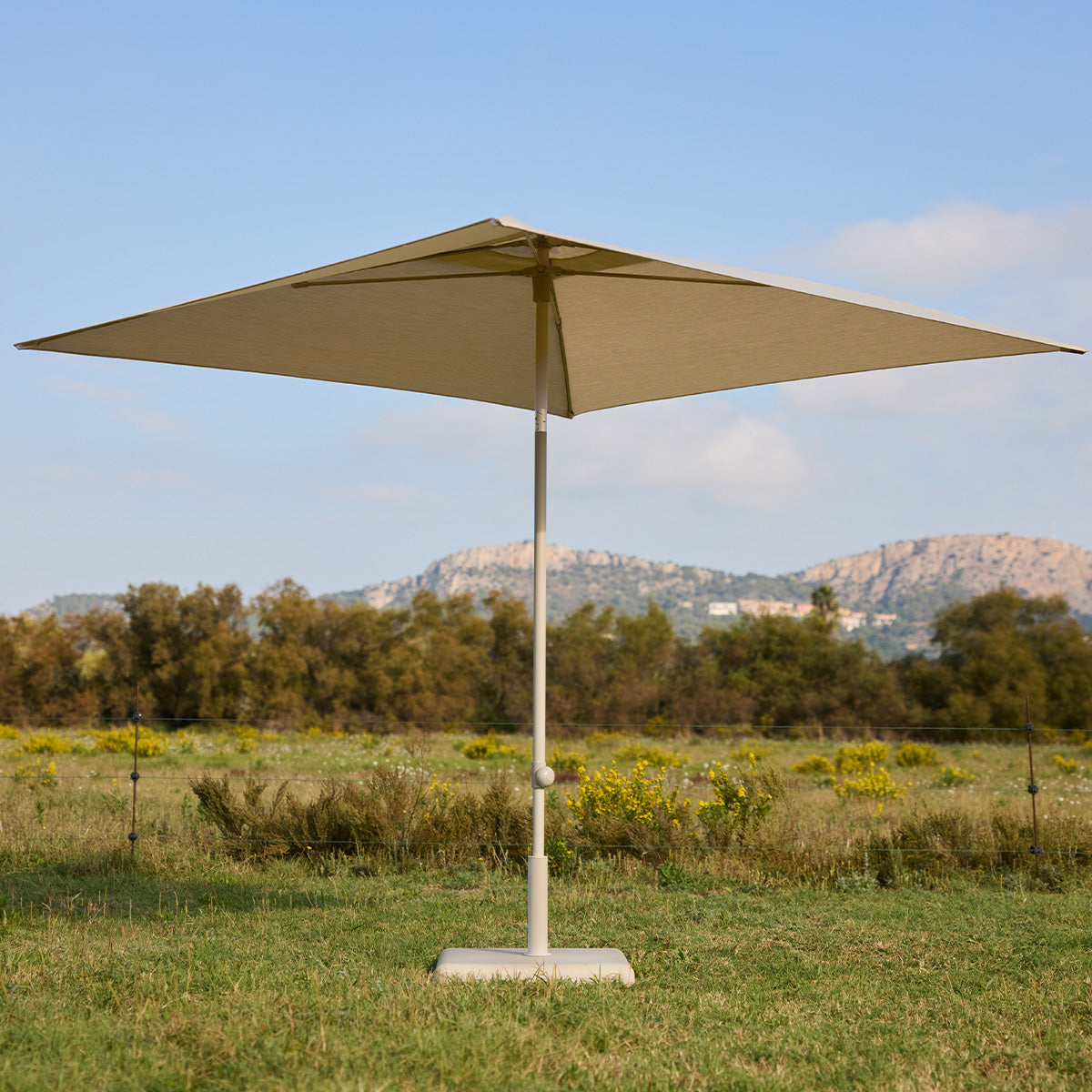ГРАДИНСКИ ЧАДЪР JARDINICO JUNO LINEN LATTE