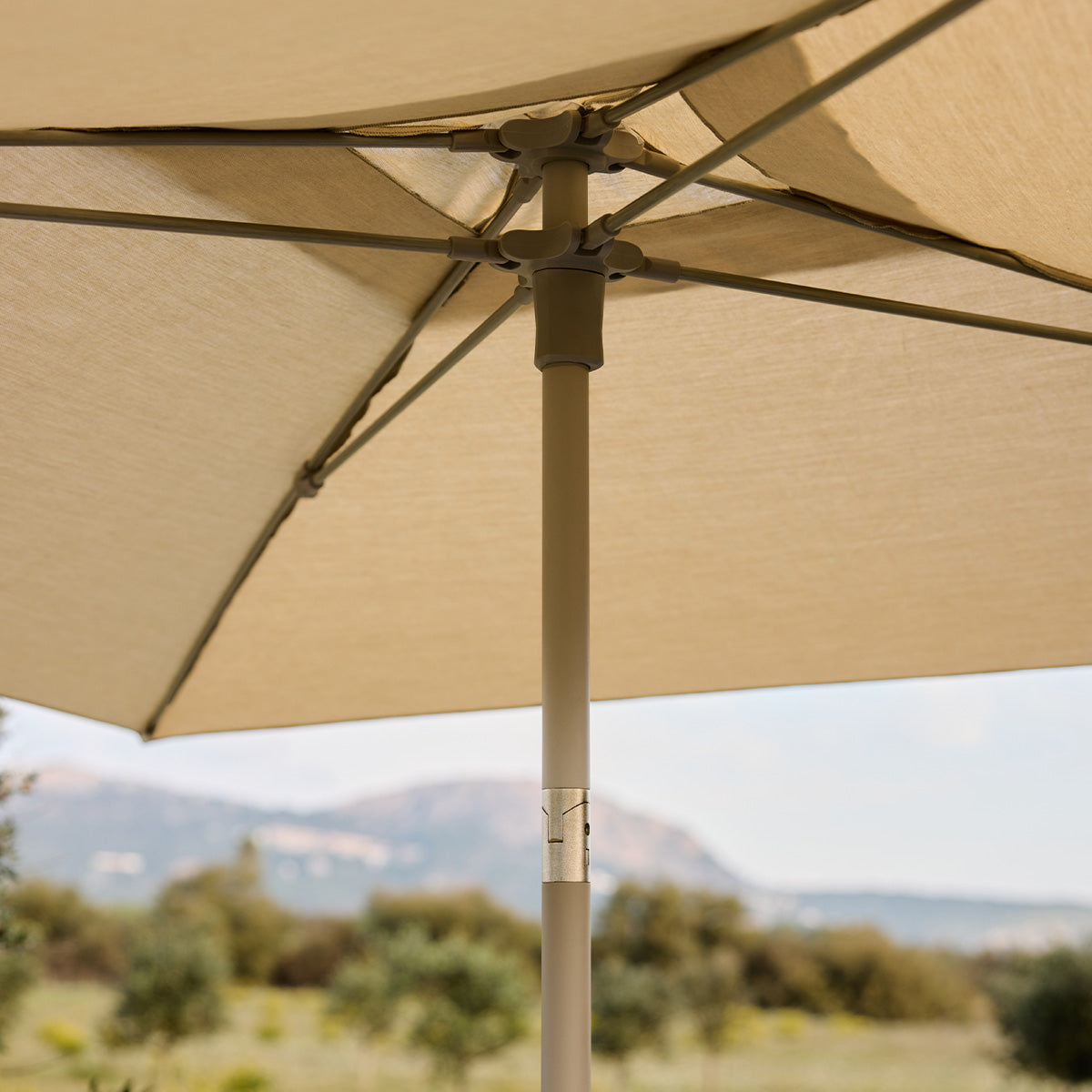 ГРАДИНСКИ ЧАДЪР JARDINICO JUNO LINEN LATTE
