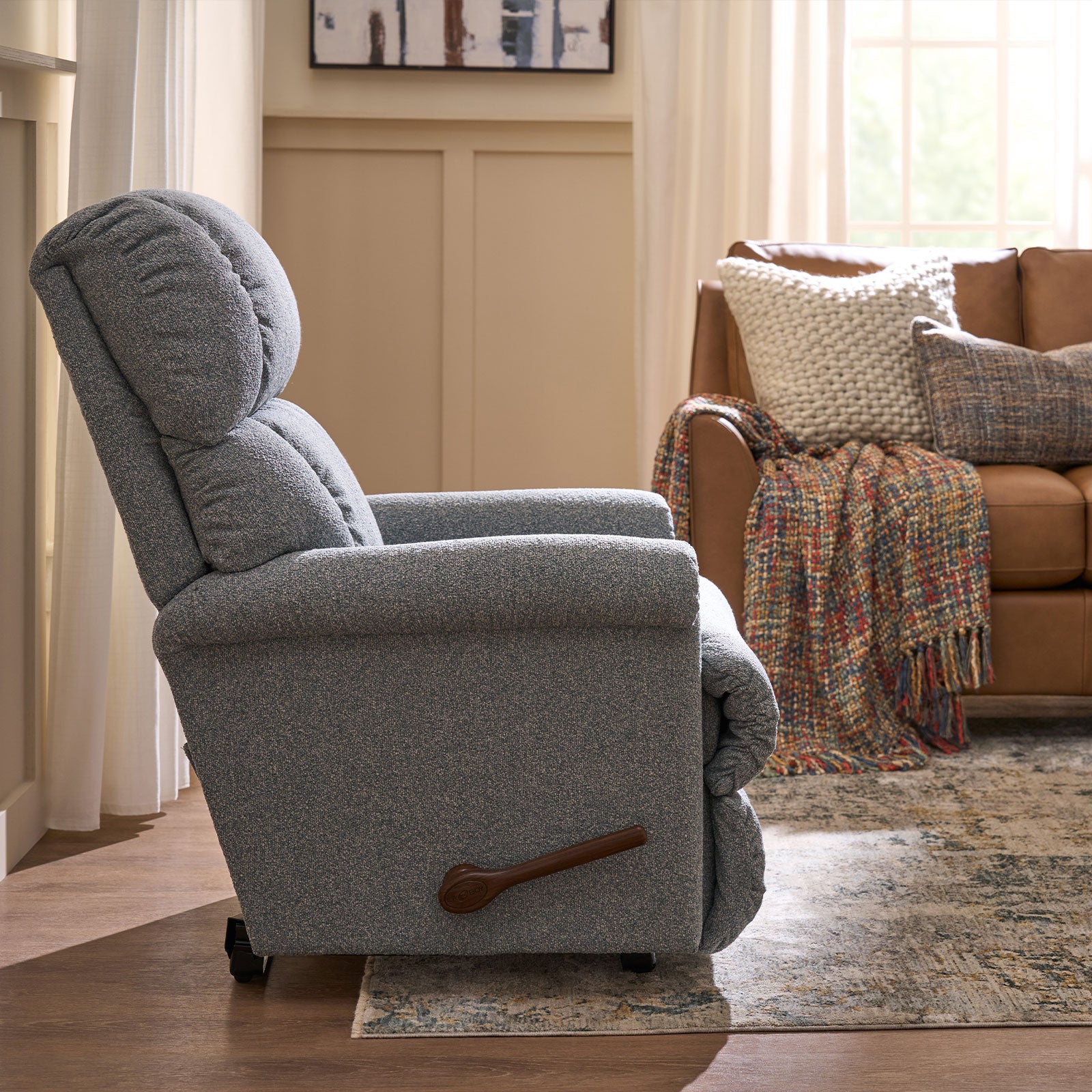 ФОТЬОЙЛ С РЕЛАКС МЕХАНИЗЪМ LA-Z-BOY PINNACLE ROCKER RECLINER SARAH INDIGO